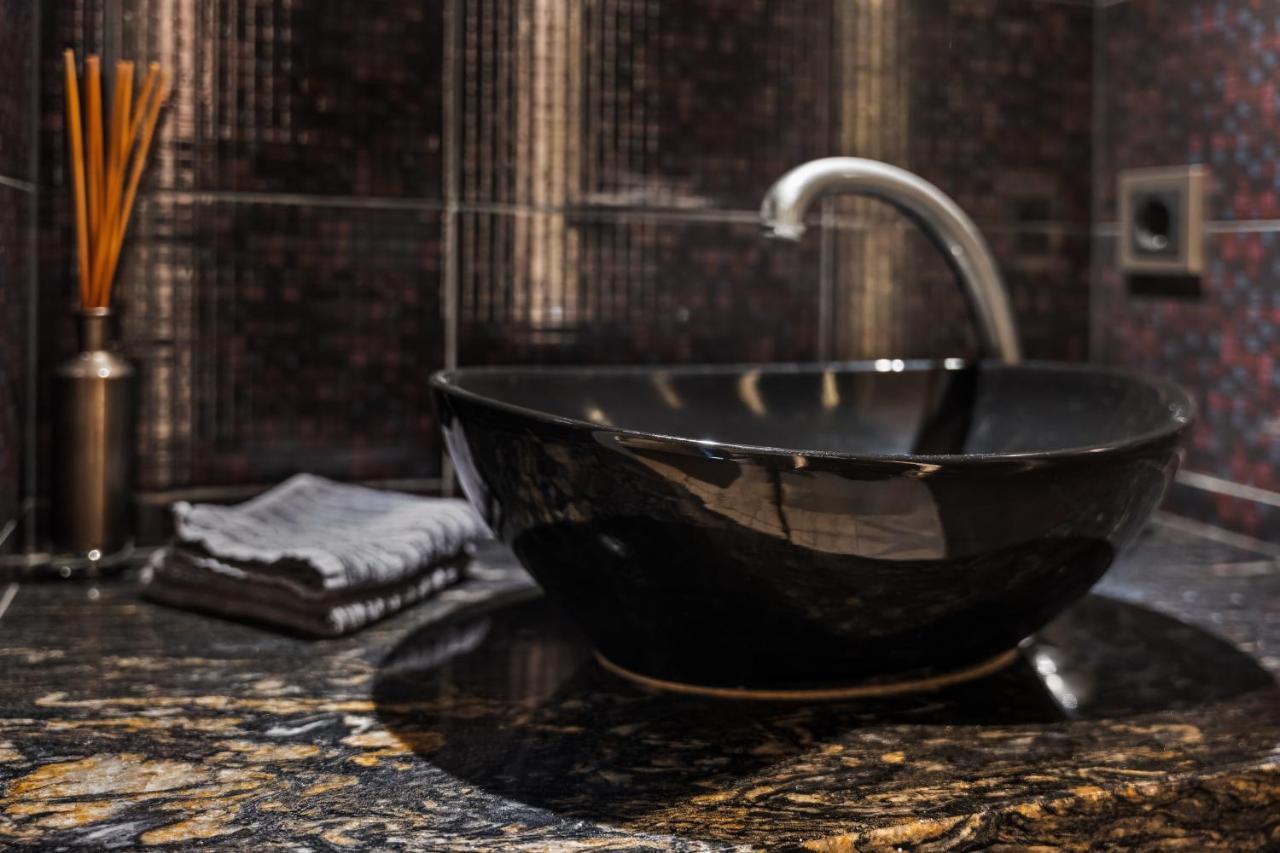 Secret Lounge - Cozy Studio With Sauna And Jacuzzi Вильнюс Экстерьер фото